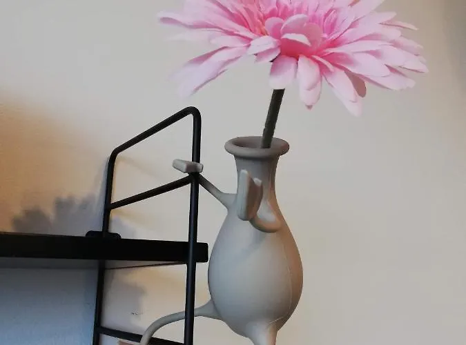 Happiness アパート デ ハーン